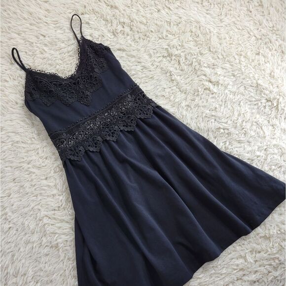 TopshopĀ LaceāCamiĀ Dressā - Picture 2 of 6